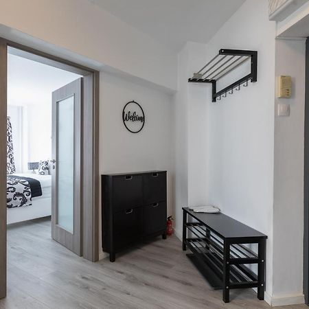 Lion'S Unirii Apartment Bucarest Esterno foto