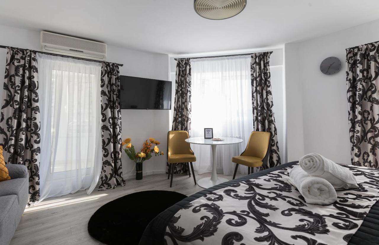Lion'S Unirii Apartment Bucarest Esterno foto