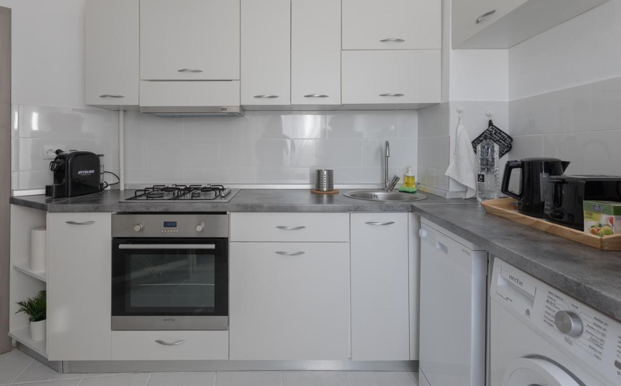 Lion'S Unirii Apartment Bucarest Esterno foto